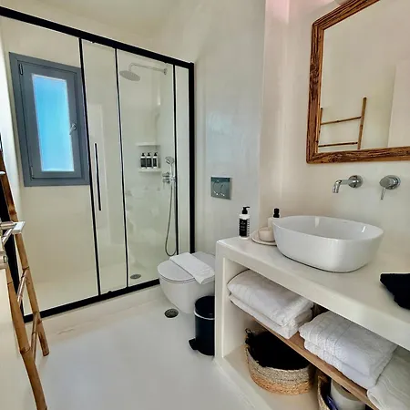 Noema Luxury - Private Pool & Sea View Villa