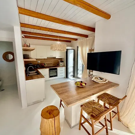 Noema Luxury - Private Pool & Sea View Villa Kastraki (Naxos)